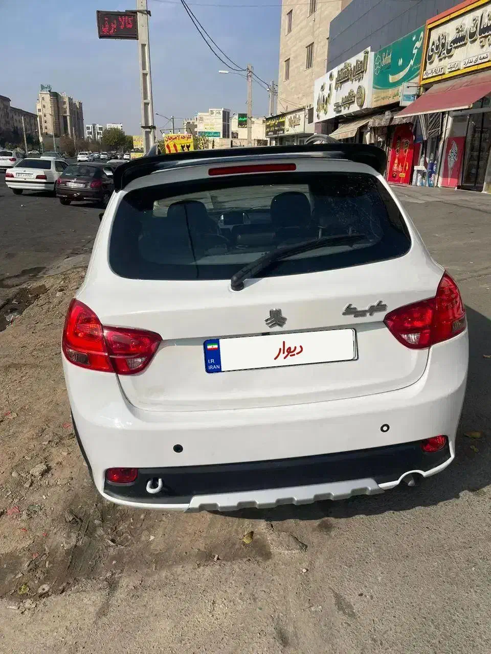 کوییک R /مدل ۱۴۰۲/اتوماتیک/رنگ سفید|خودرو سواری و وانت|فردیس, قریشی|دیوار