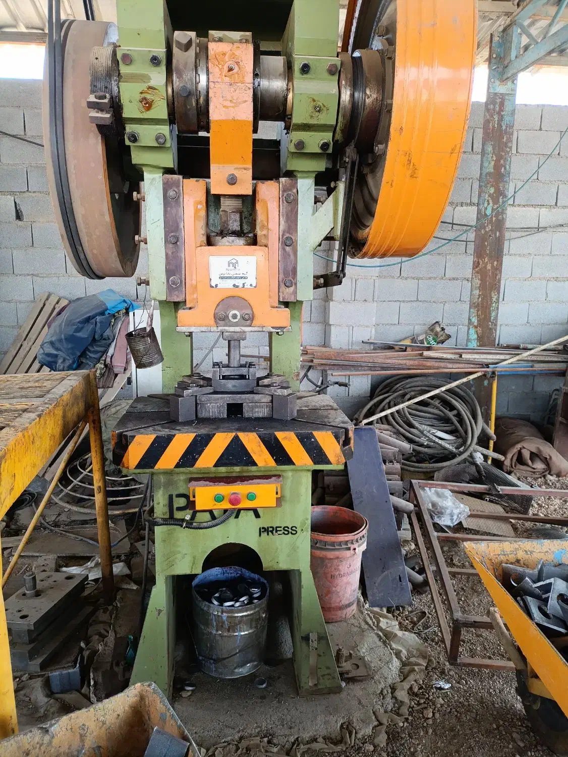 دستگاه پرس63تن|ماشین‌آلات صنعتی|شیراز, گچی|دیوار