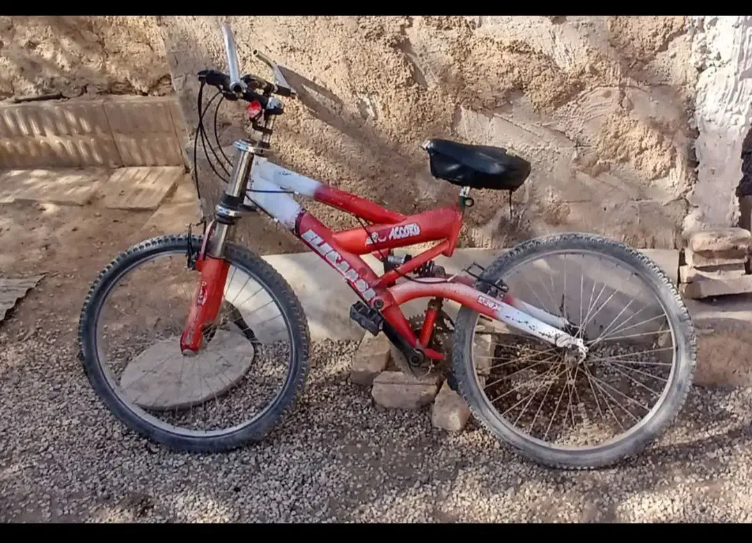 دوچرخه کوهستان|دوچرخه، اسکیت، اسکوتر|خمینی‌شهر, |دیوار