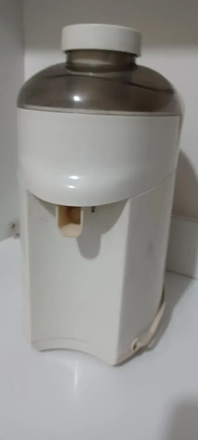 چرخ گوشت وآب میوه گیری|آبمیوهگیر و آبمرکباتگیر|محمدشهر, همایون ویلا|دیوار