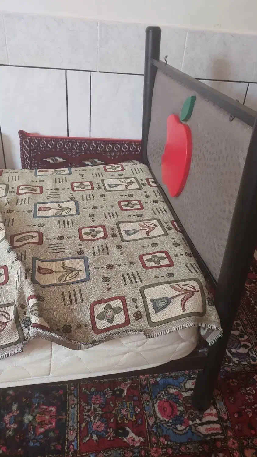 تخت  خواب یک نفری با تشک|تخت و سرویس خواب|فارسان, |دیوار