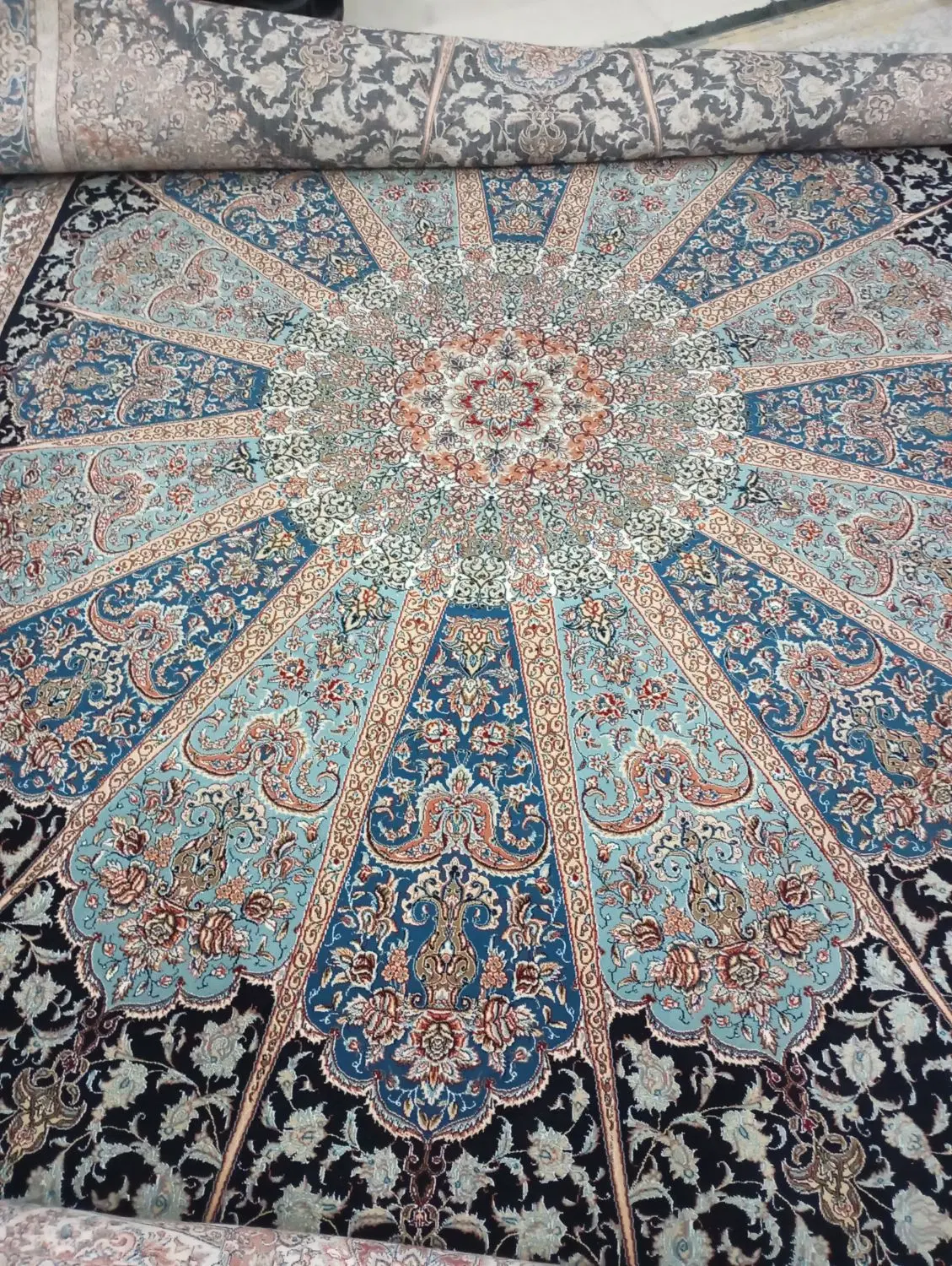 فرش ۹متری خاطره کاشان|فرش|تهران, بهار|دیوار