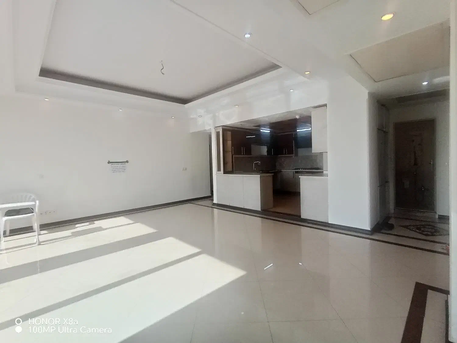 اجاره آپارتمان ۳ خوابه دریاچه چیتگر/منطقه۲۲