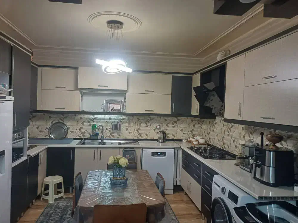 تک واحدی ۱۳۰ متری با اسانسور خیابان امام علی|فروش آپارتمان|شاهین‌شهر, شهرک امام علی|دیوار