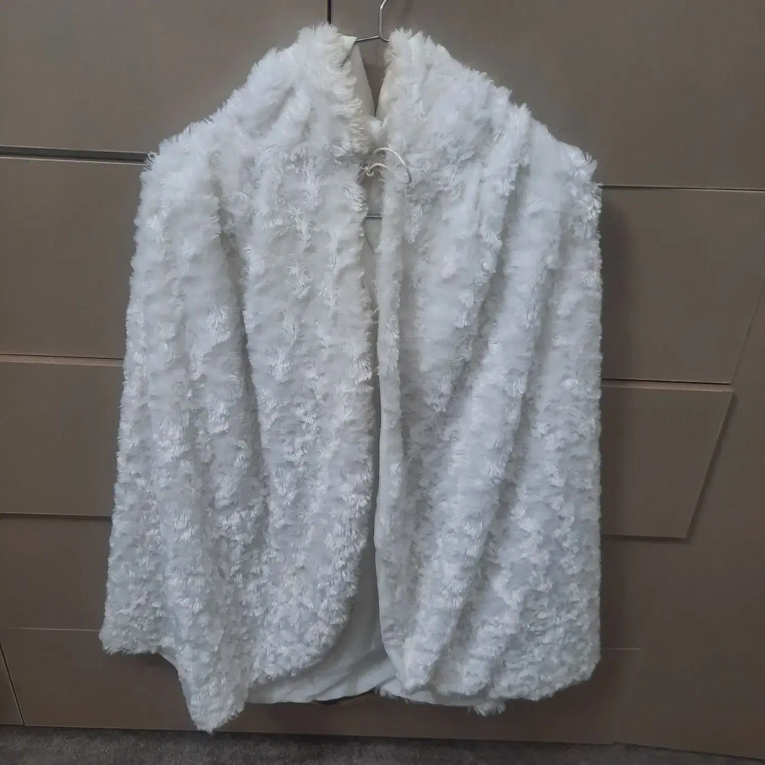 شنل عروس|لباس|بروجرد, |دیوار