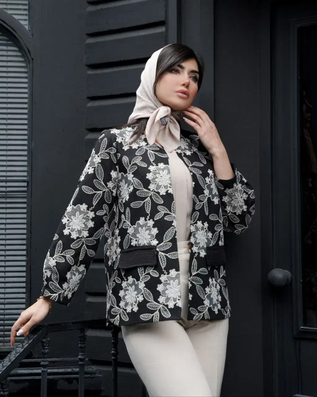 مانتو کت|لباس|خرمآباد, |دیوار