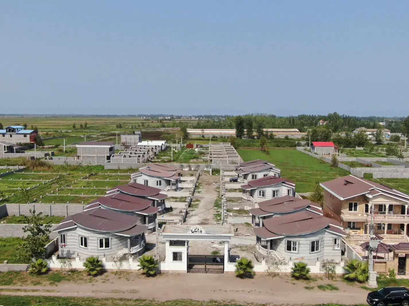 زمین شهرکی با نگهبانی 24 ساعته|فروش زمین و ملک کلنگی|رشت, استادسرا|دیوار