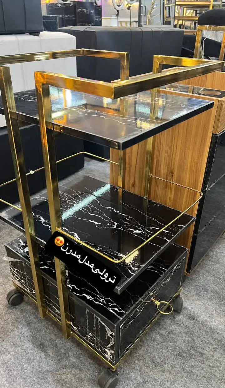 صندلی پدالی چسترامپراطور|آرایشگاه و سالن‌های زیبایی|حمیدیا, |دیوار