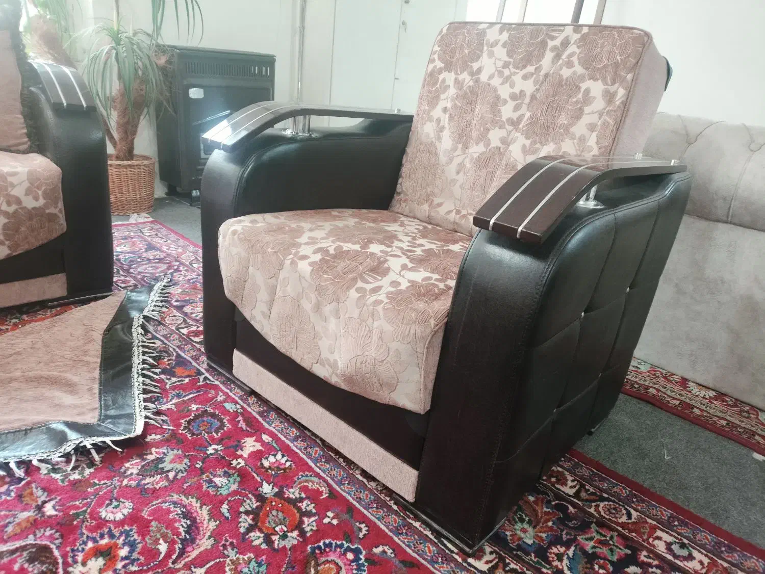 مبل راحتی 10 نفری تخت خواب شو تاشو ترکیه در حد نو|مبلمان خانگی و میز عسلی|تبریز, |دیوار