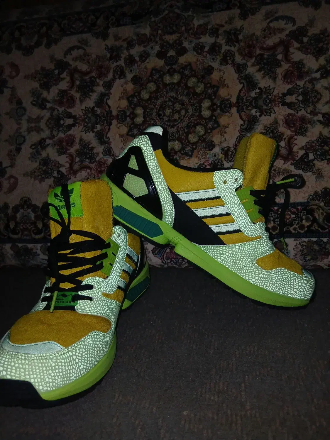 zx اتموس|کیف، کفش، کمربند|بوئین زهرا, |دیوار