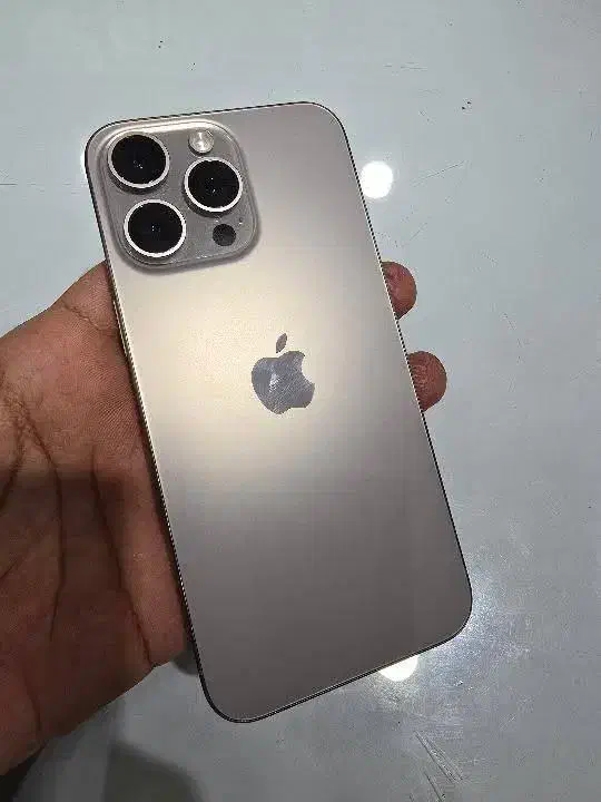 اپل iPhone 15 Pro Max با حافظهٔ ۲۵۶ گیگابایت|موبایل|جیرفت, |دیوار