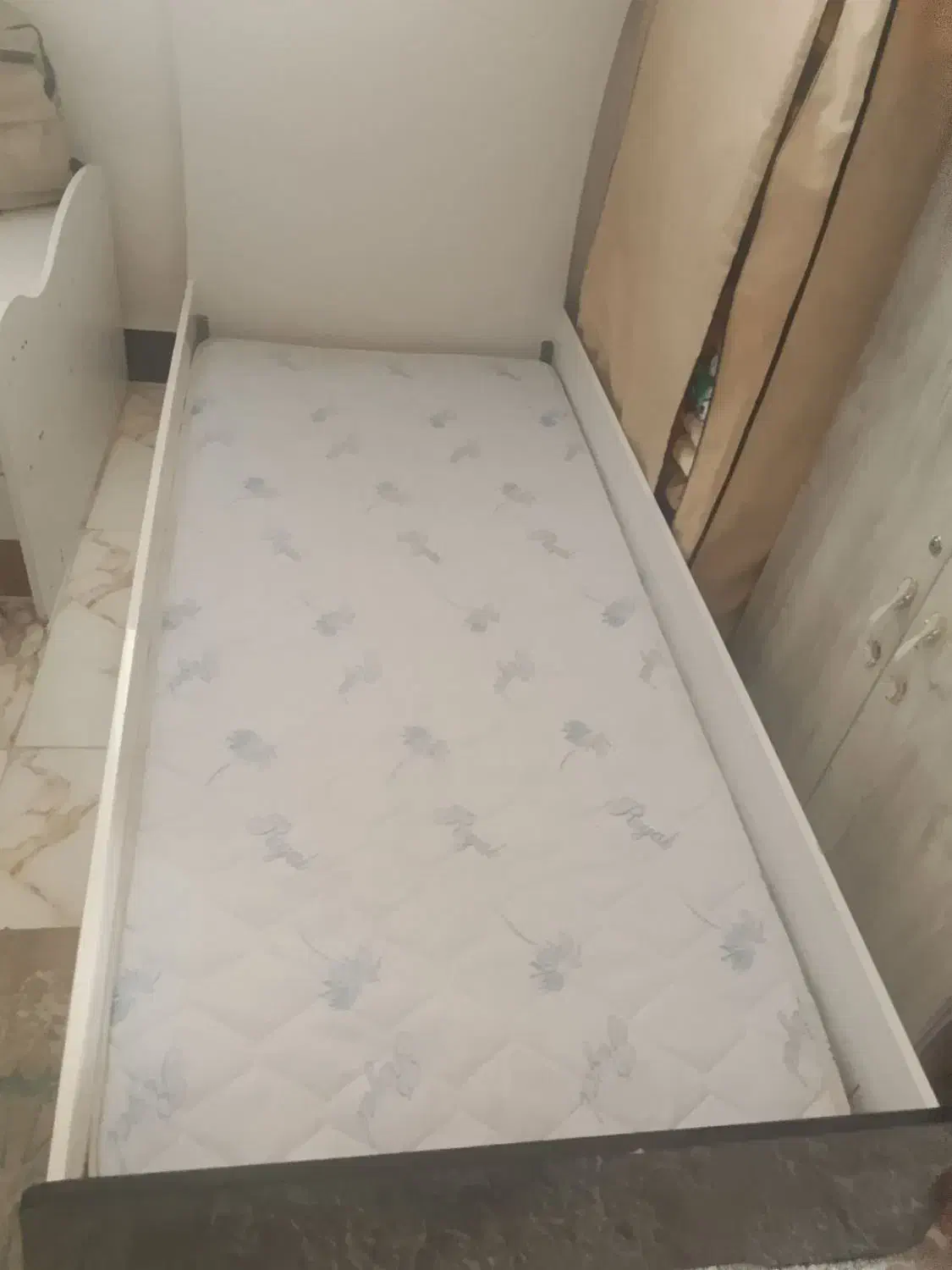 تخت نوجوان|تخت و سرویس خواب|کرمانشاه, |دیوار