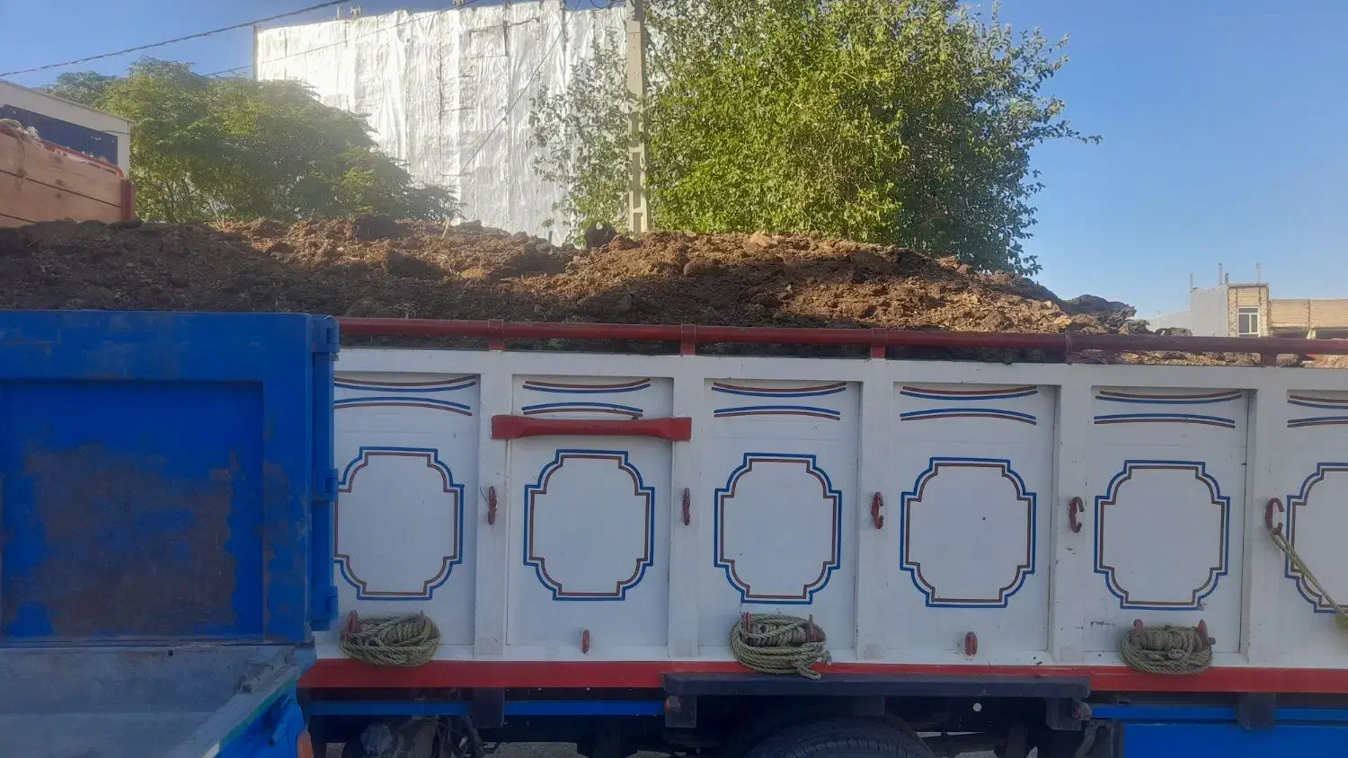 کود حیوانی|خدمات باغبانی و درختکاری|شاهیوند, |دیوار