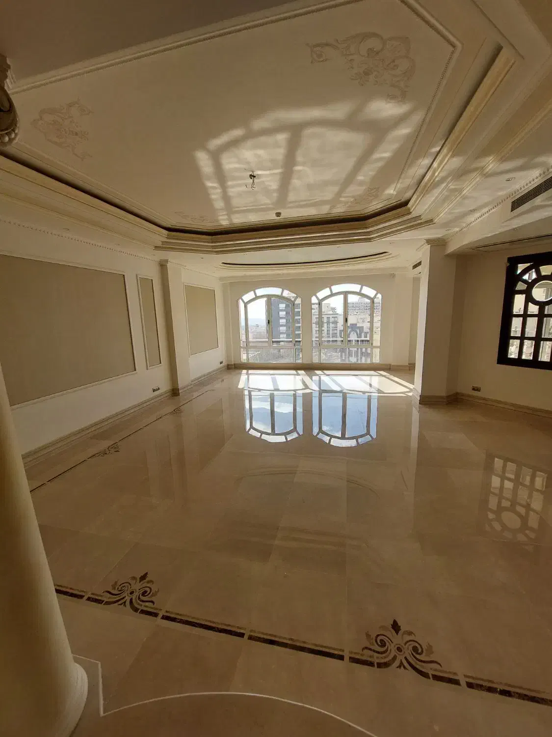 ۴۰۴متر فرمانیه+۴۰متر سوئیت مجزا*کلید نخورده