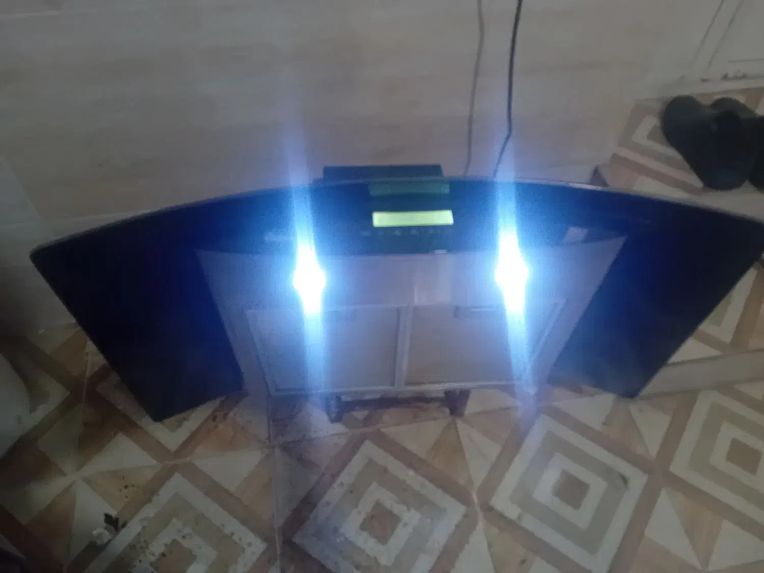 هود|هود|اهواز, زوویه ۲|دیوار