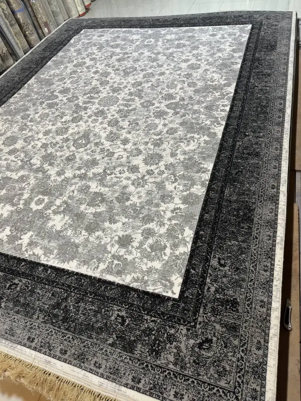 فرش های تخفیفی|فرش|قم, کلهری|دیوار