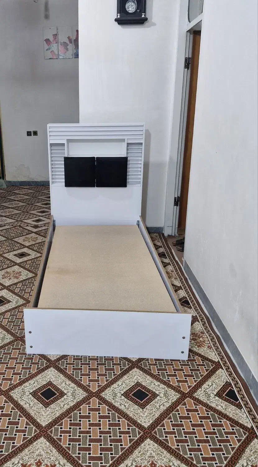 فروش تخت خواب تک تفره|تخت و سرویس خواب|لامرد, |دیوار