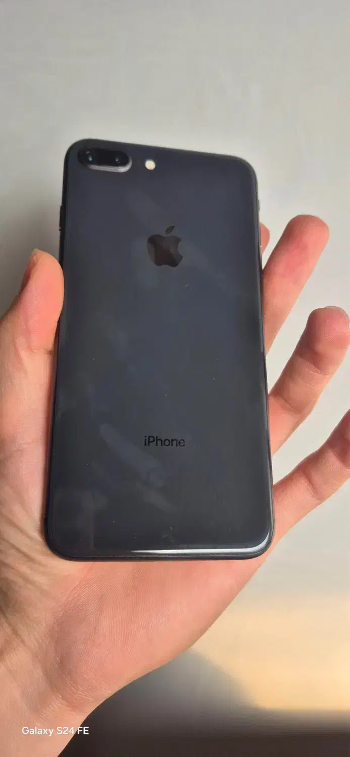 iPhone 8 Plus|موبایل|محمدشهر, همایون ویلا|دیوار