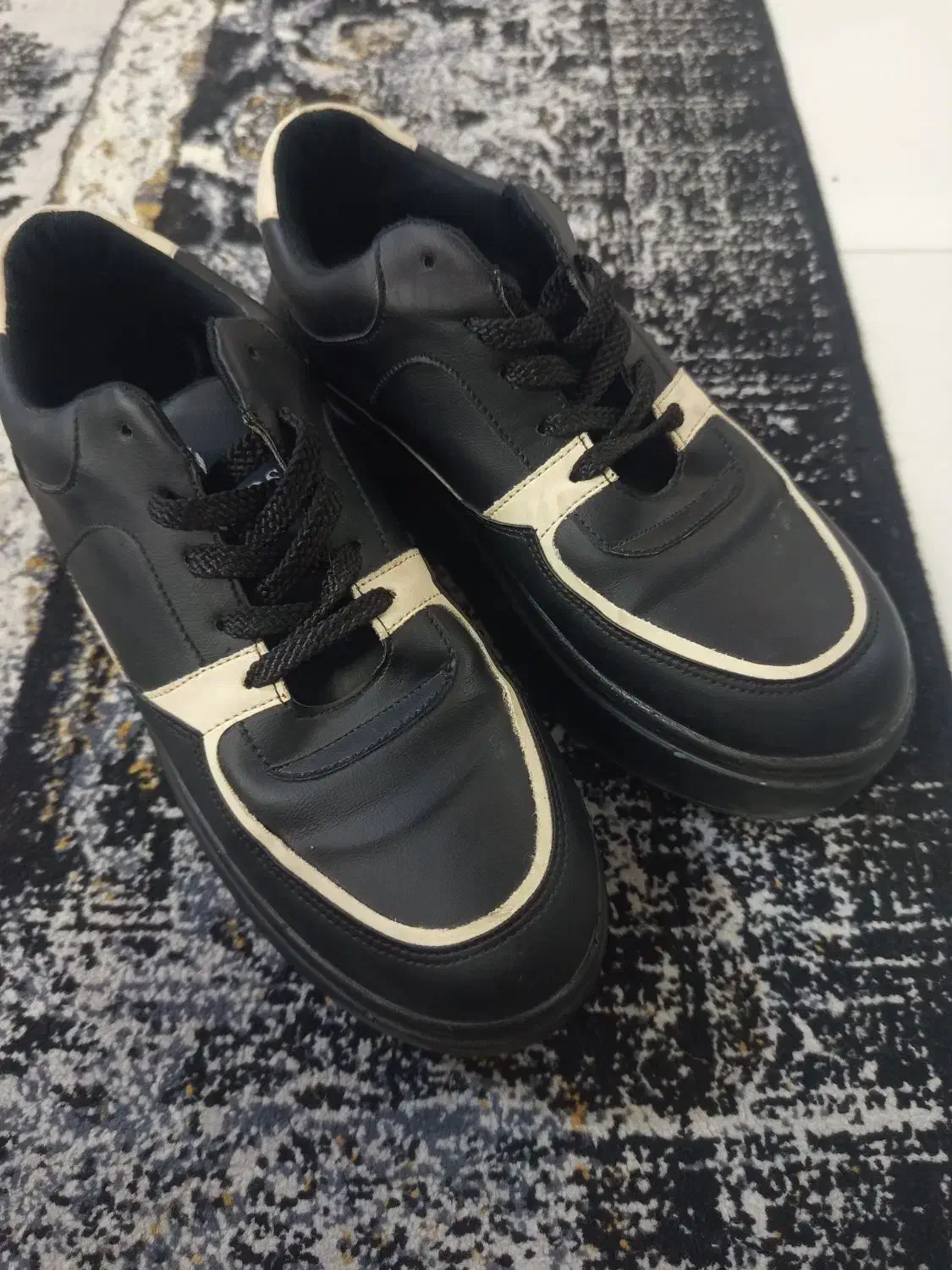 کفش نو|کیف، کفش، کمربند|مشهد, رده|دیوار