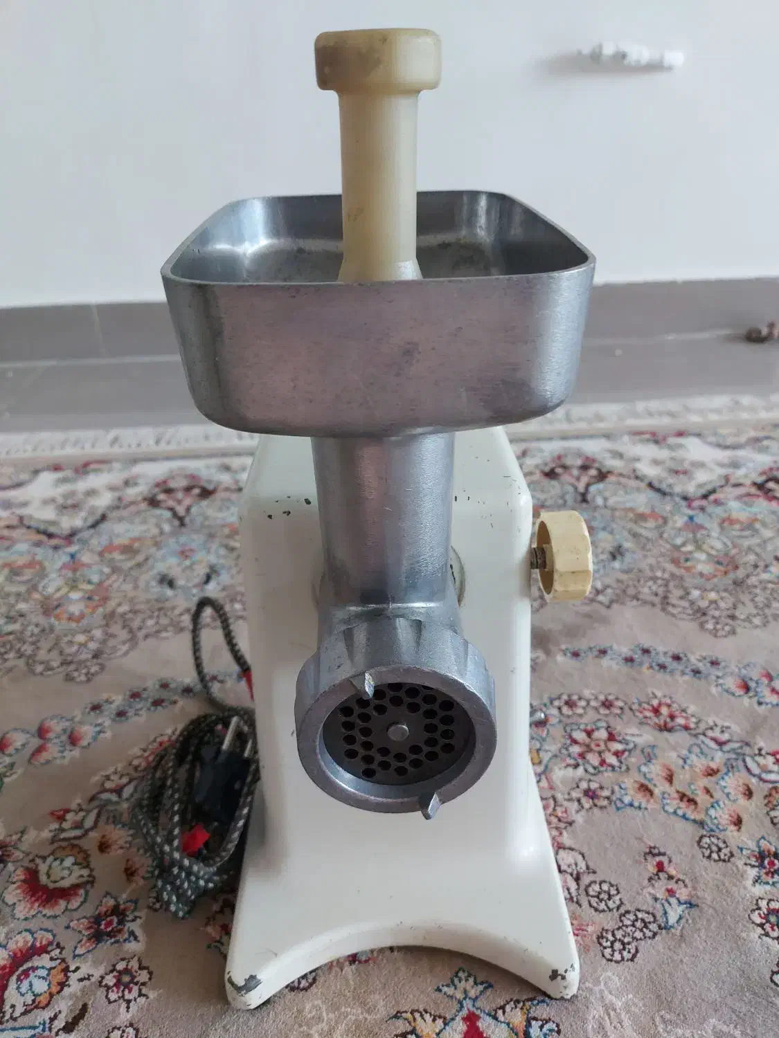 چرخ گوشت قدیمی سالم  و نوستالوژی|خردکن، آسیاب، غذاساز|قم, زنبیل آباد|دیوار