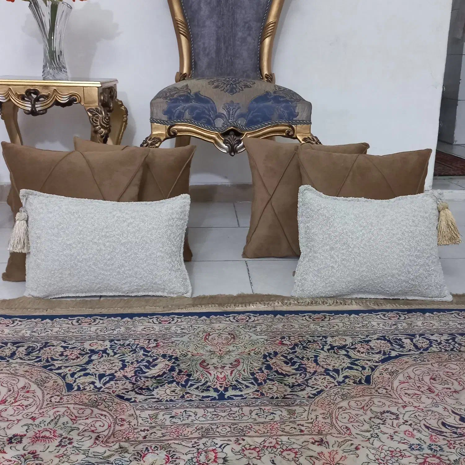 کوسن مغز پستهای|حراج|تهران, جمال‌زاده|دیوار