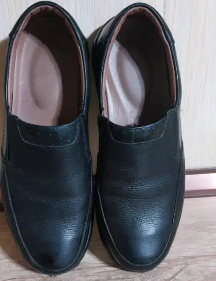 کفش طبی در حد نو سایز۴۴|کیف، کفش، کمربند|صدرا-فارس, فاز ۱|دیوار