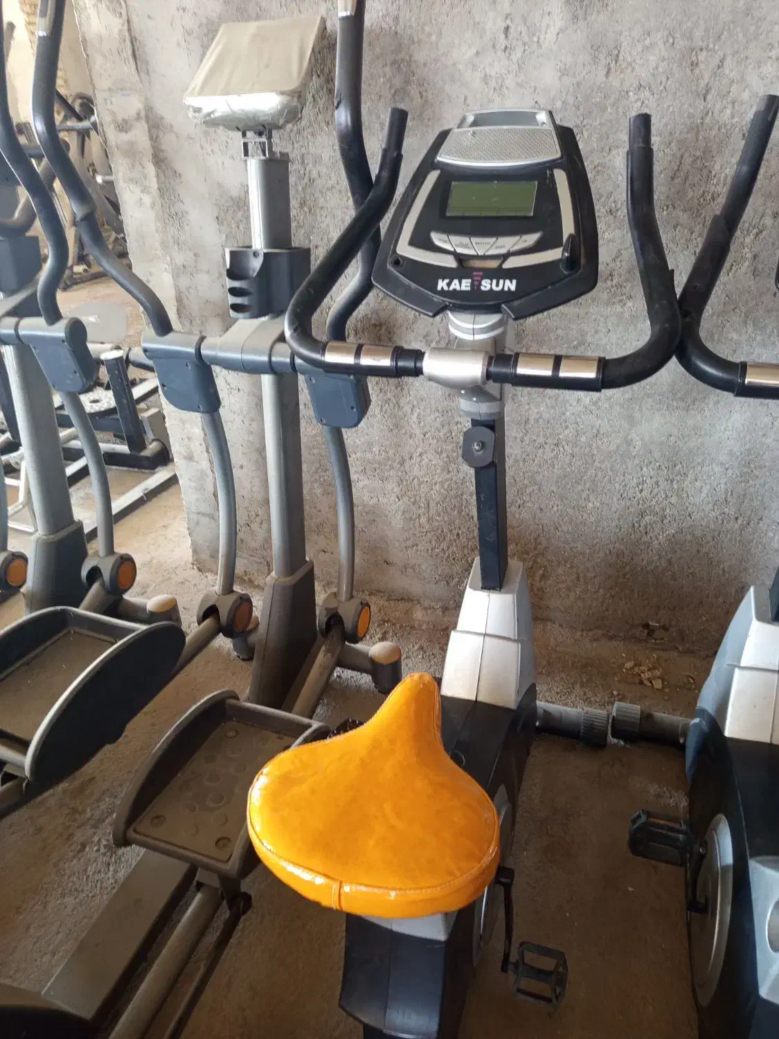 دوچرخه ثابت باشگاهی  دیجیتال درحدنو|تجهیزات ورزشی|شوشتر, |دیوار