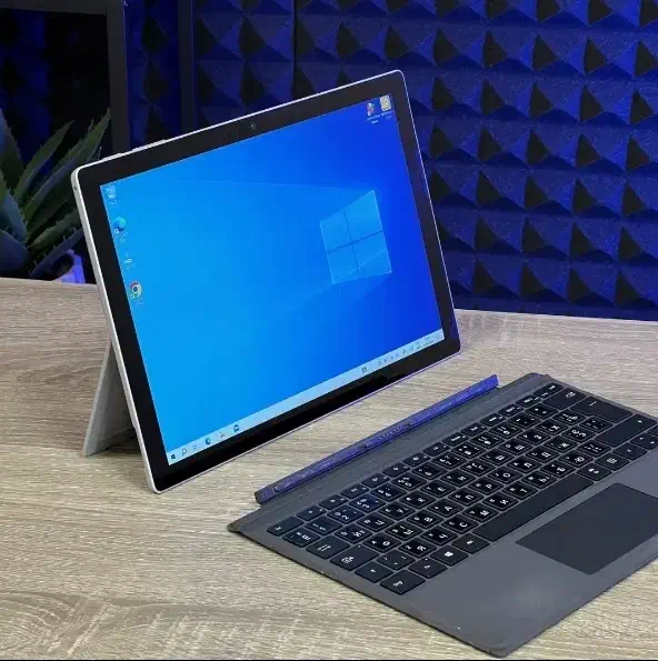 سرفیس پرو ۷ پلاس|رایانه همراه|مشهد, فارغ التحصیلان|دیوار