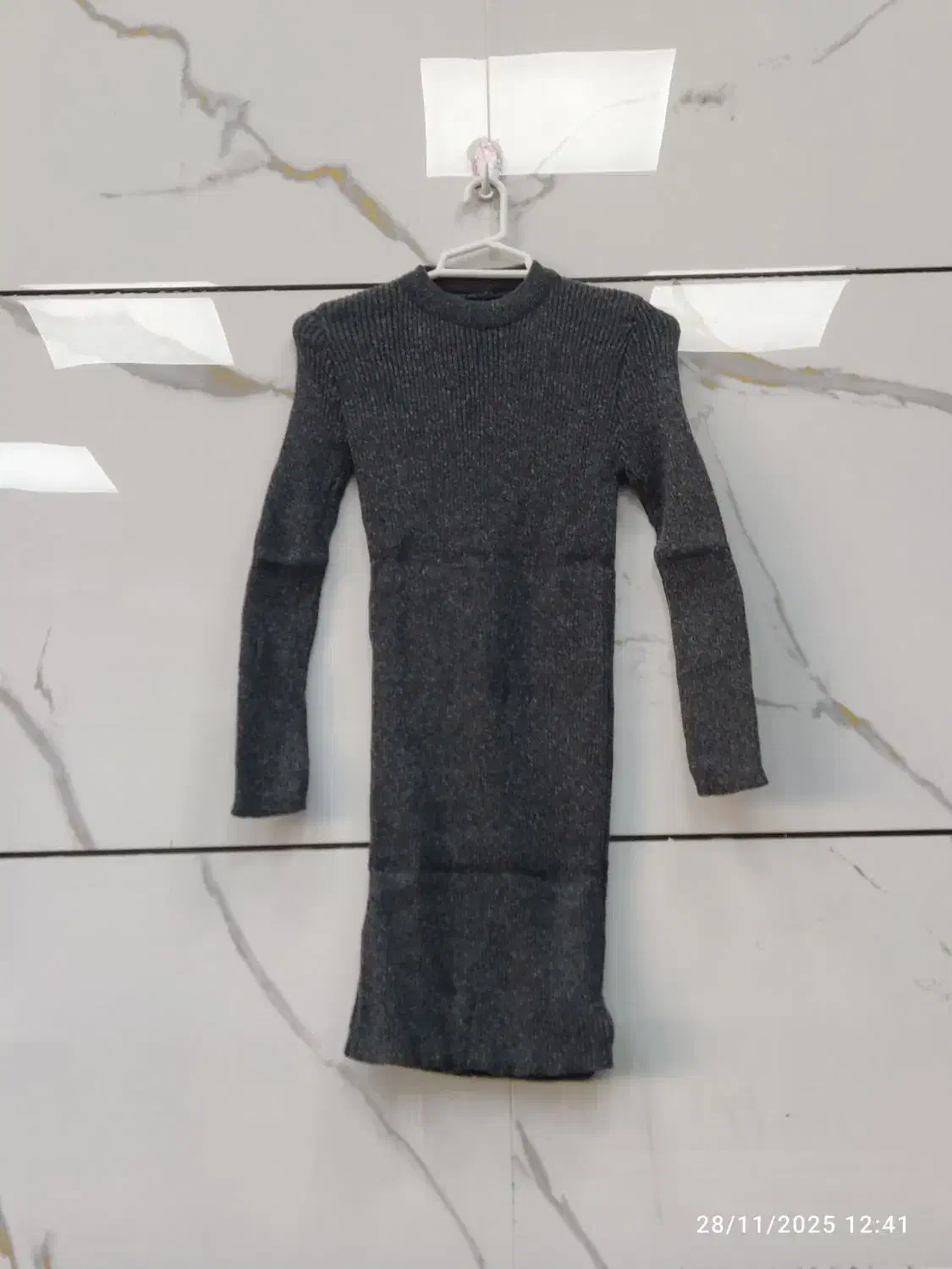 زیر مانتویی|لباس|ایلام, |دیوار