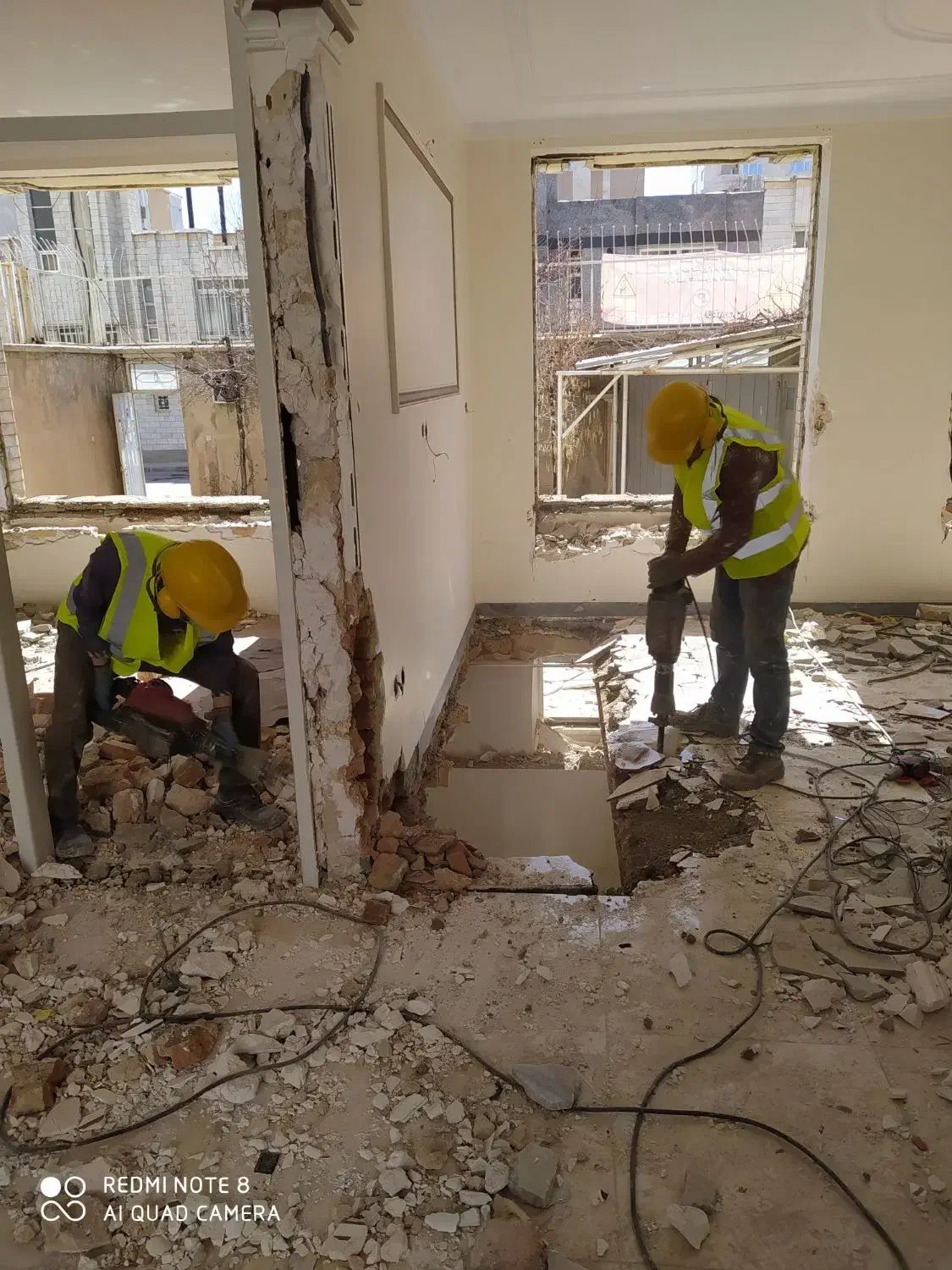 تخریب مهندسی گودبرداری سازه نگهبان بتن مگر|خدمات پیشه و مهارت|همدان, |دیوار