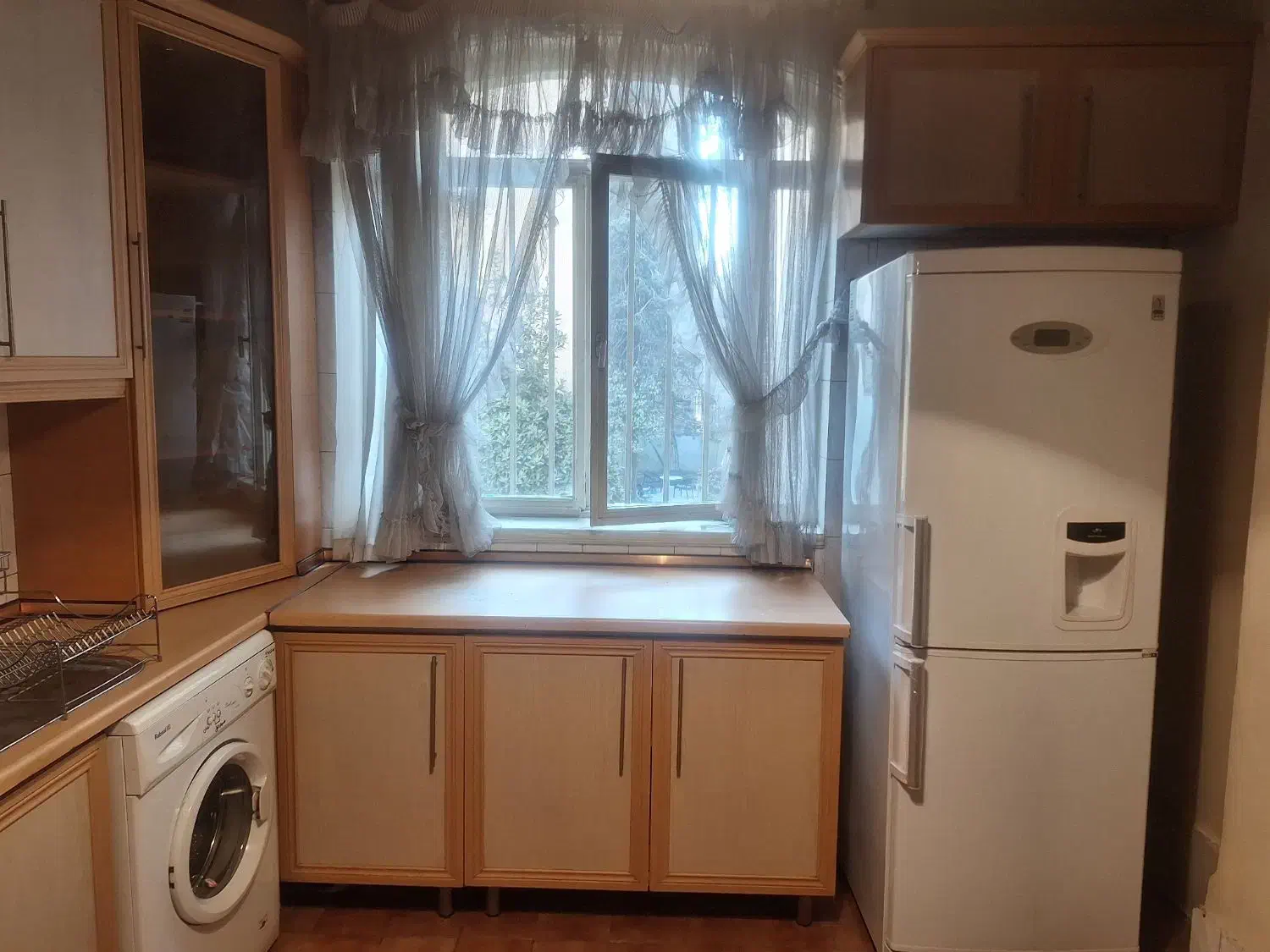 کابینت کاملا سالم بدون پوسیدگی و خرابی|آبچکان و نظمدهنده ظروف|تهران, محمودیه|دیوار