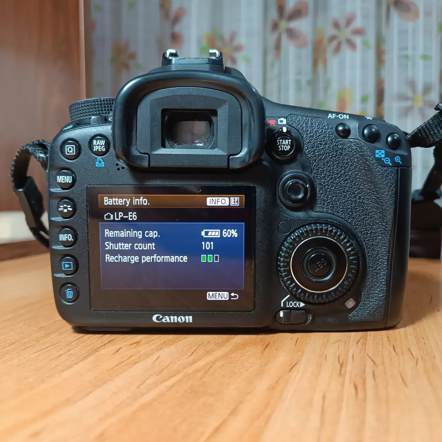 دوربین Canon 7D|دوربین عکاسی و فیلم‌برداری|قم, پردیسان|دیوار