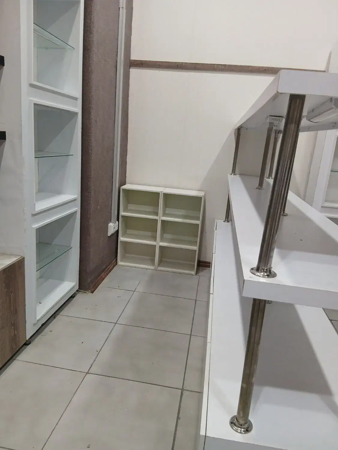 ویترین ودکورکامل مغازه|فروشگاه و مغازه|مشهد, حسابی جنوبی (شهرک غرب)|دیوار