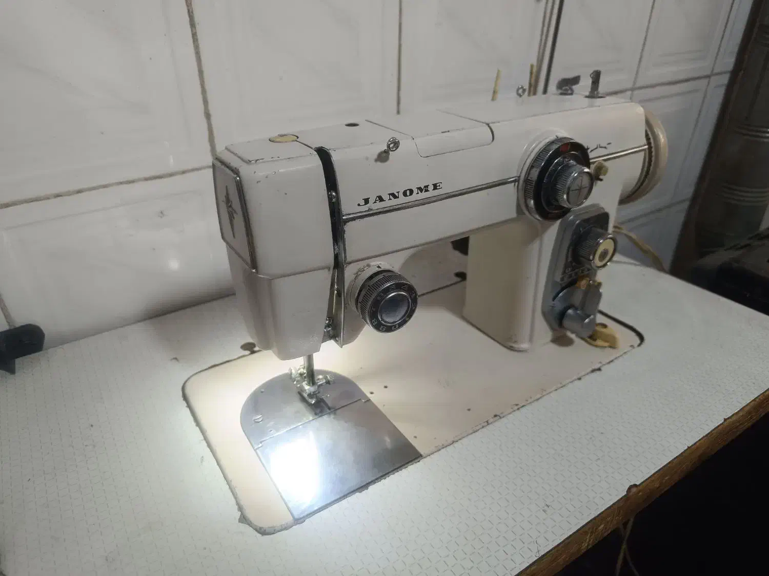 فروش|چرخ خیاطی و ریسندگی|اسلام‌شهر, مظفریه|دیوار