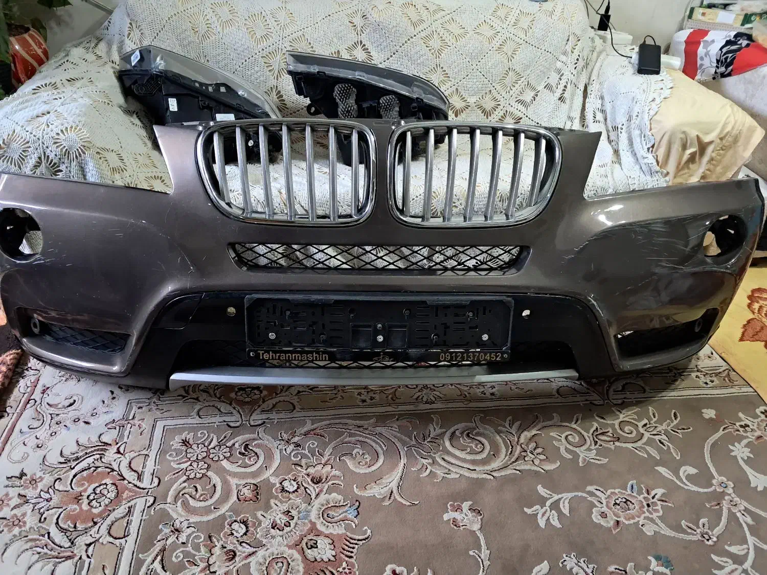 چراغ و سپر Bmw|قطعات یدکی و لوازم جانبی|شیراز, معالی‌آباد|دیوار