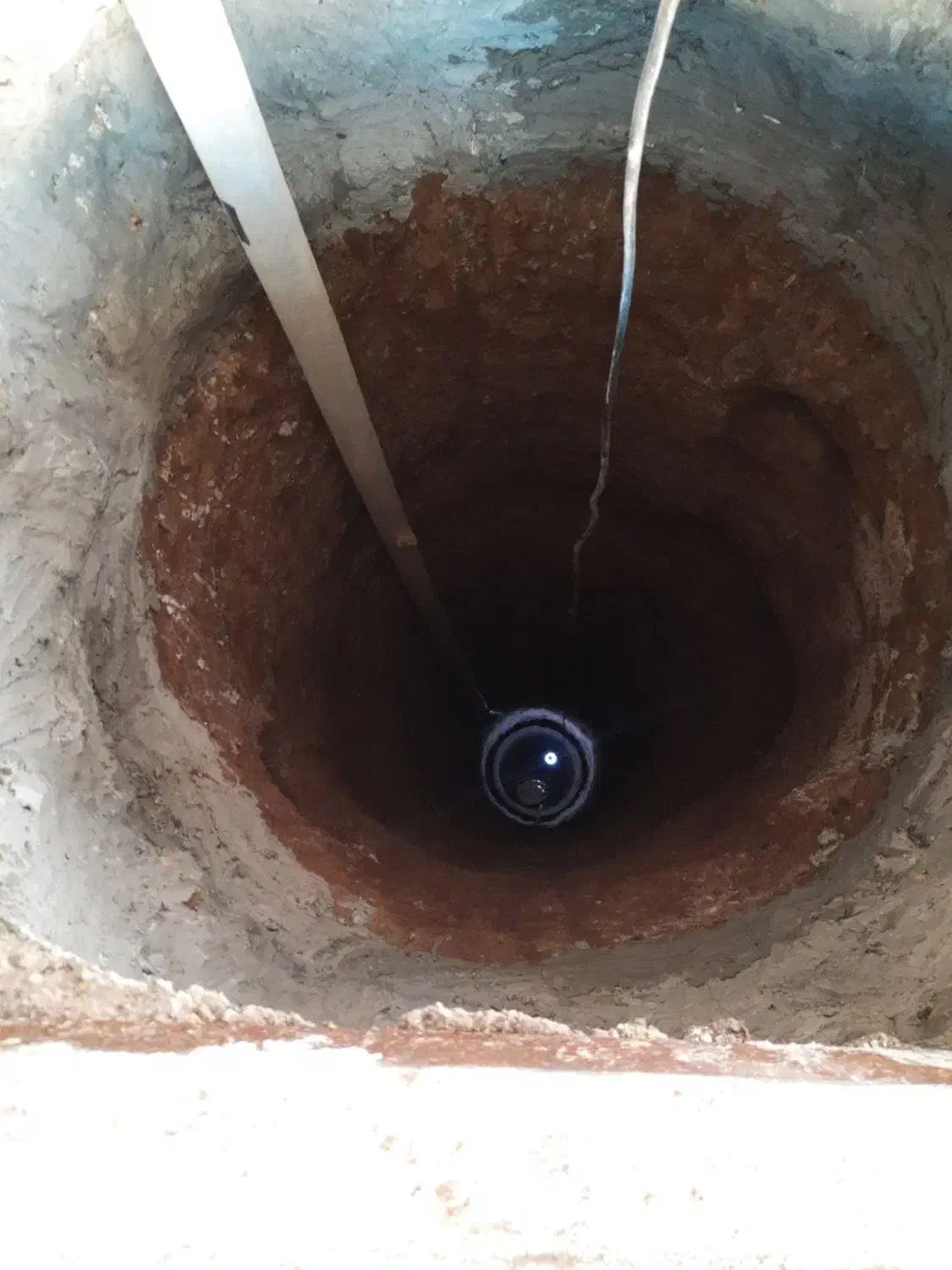 مغنی چاه کن (تخریب کاری)|خدمات پیشه و مهارت|کهریزک, |دیوار