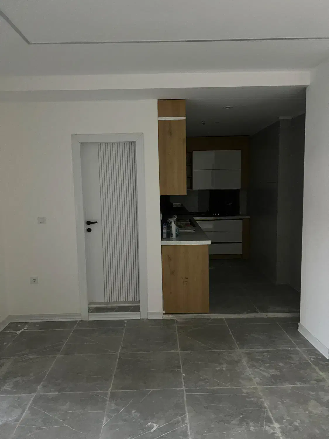 ۸۵متر اداری تجاری/بلوارابوذر/نزدیک به دادگستری|فروش دفتر کار، اتاق اداری، مطب|یاسوج, |دیوار