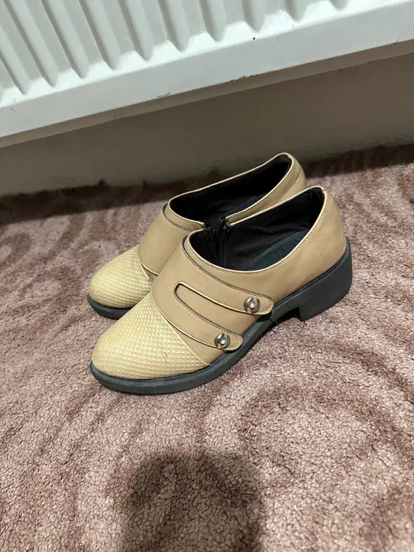 کفش زنانه|کیف، کفش، کمربند|پاکدشت, پاکدشت (مامازند)|دیوار