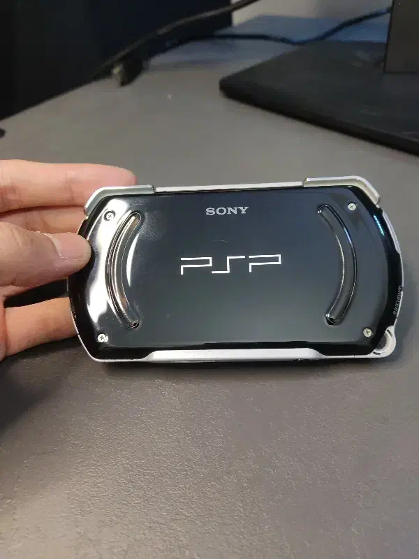 PSP GO|کنسول، بازی ویدئویی و آنلاین|کرمانشاه, |دیوار