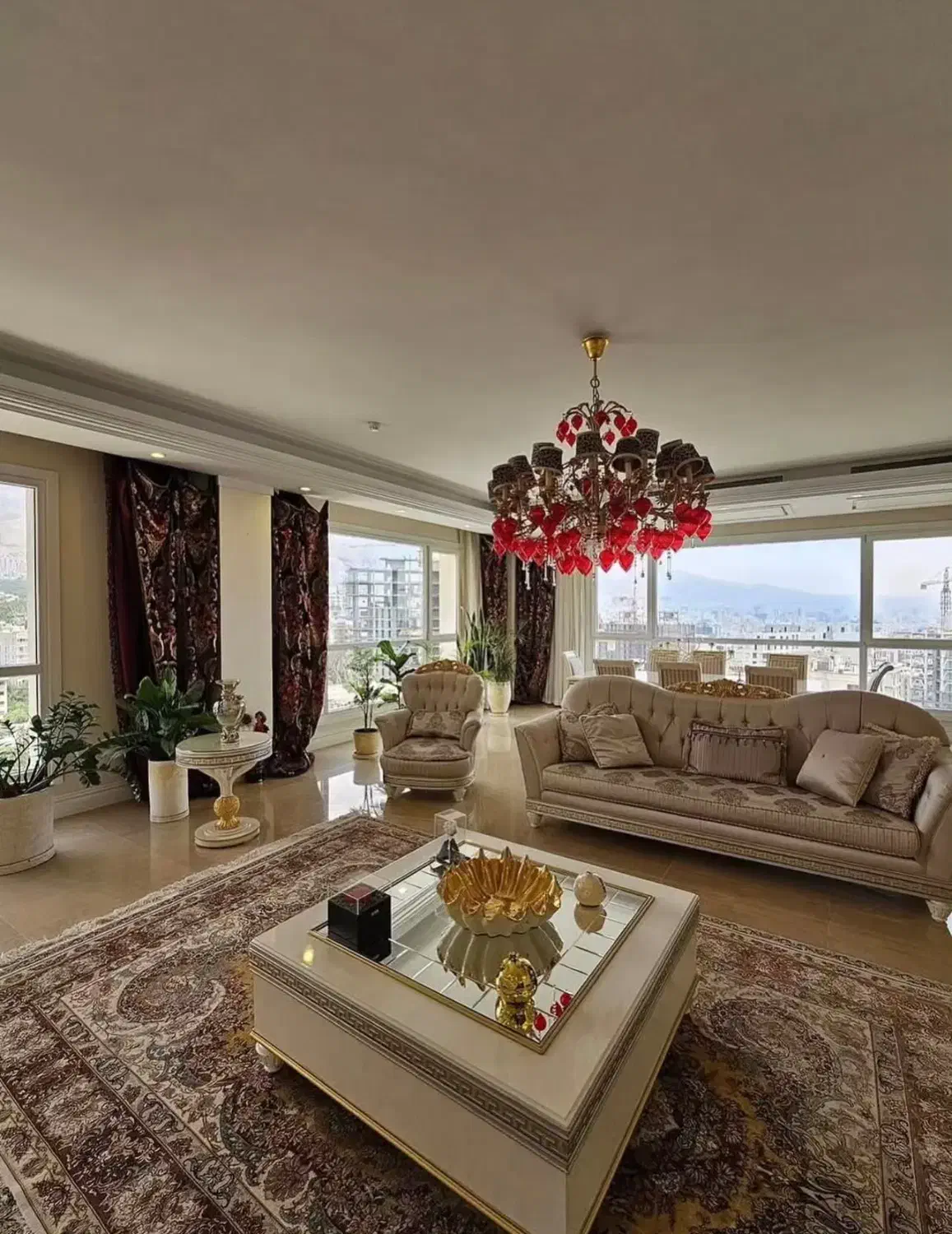 ۳۳۰ متری / بلوار ۲۴ متری /۴ پارکینگ|فروش آپارتمان|تهران, سعادتآباد|دیوار