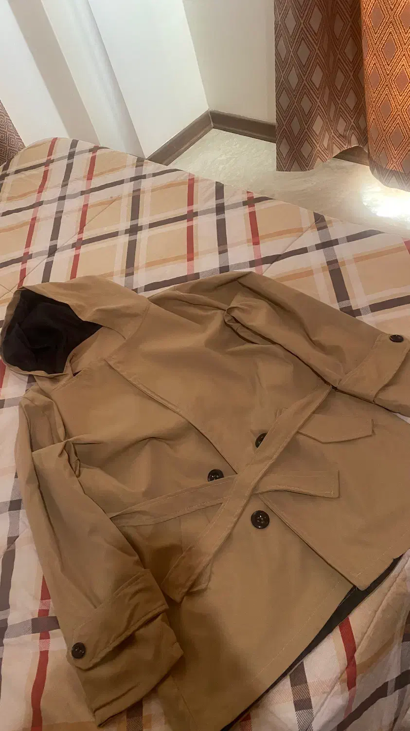 بارانی مناسب پاییز|لباس|تهران, نیروی هوایی (پیروزی)|دیوار