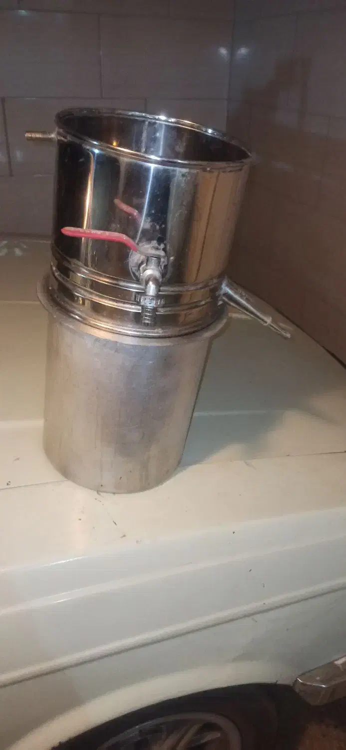 گلاب گیری|ظروف پخت‌وپز|فردیس, سرحد آباد|دیوار