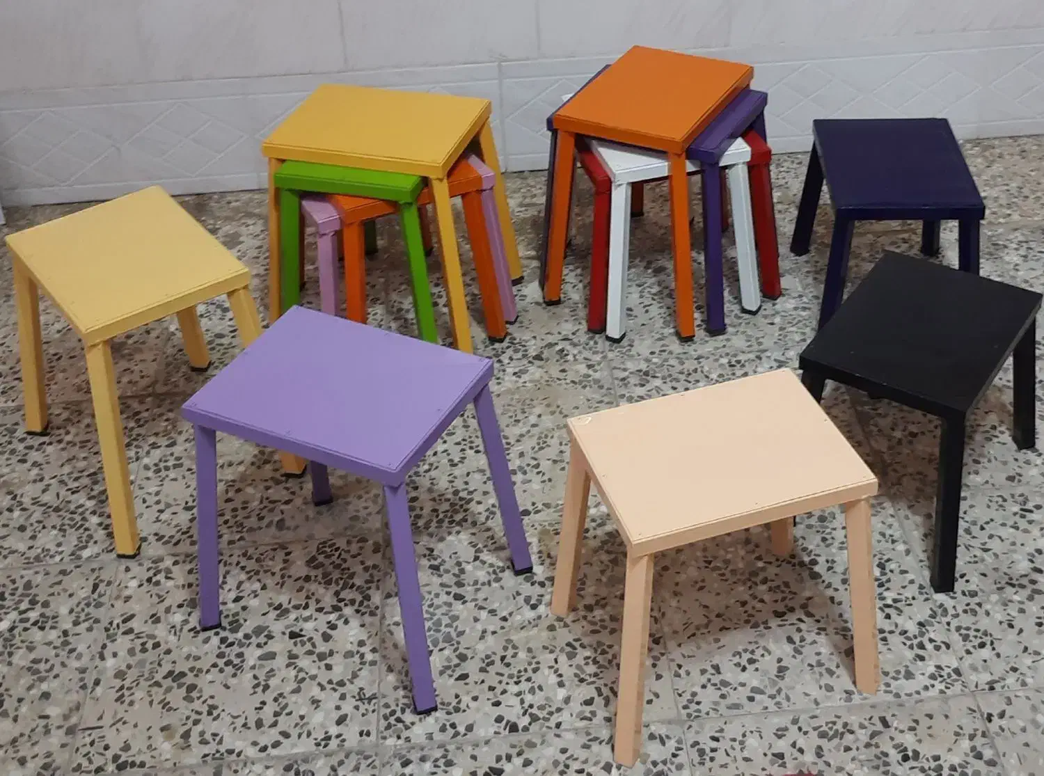 چهار پایه|صندلی و نیمکت|نجفآباد, شریعتی غربی|دیوار