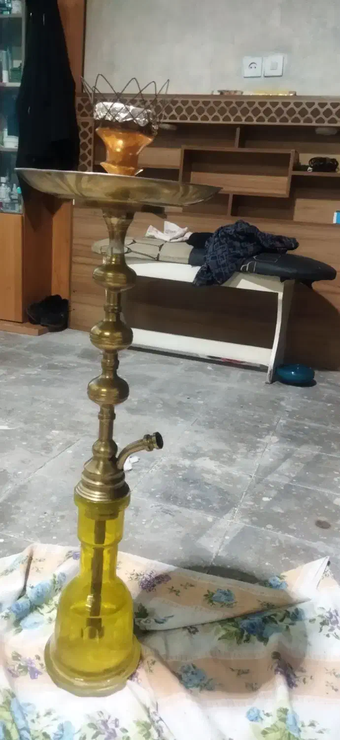 قلیان تنه مسی بلند وکلگسیونی|کلکسیون اشیاء عتیقه|تهران, دهم فروردین|دیوار