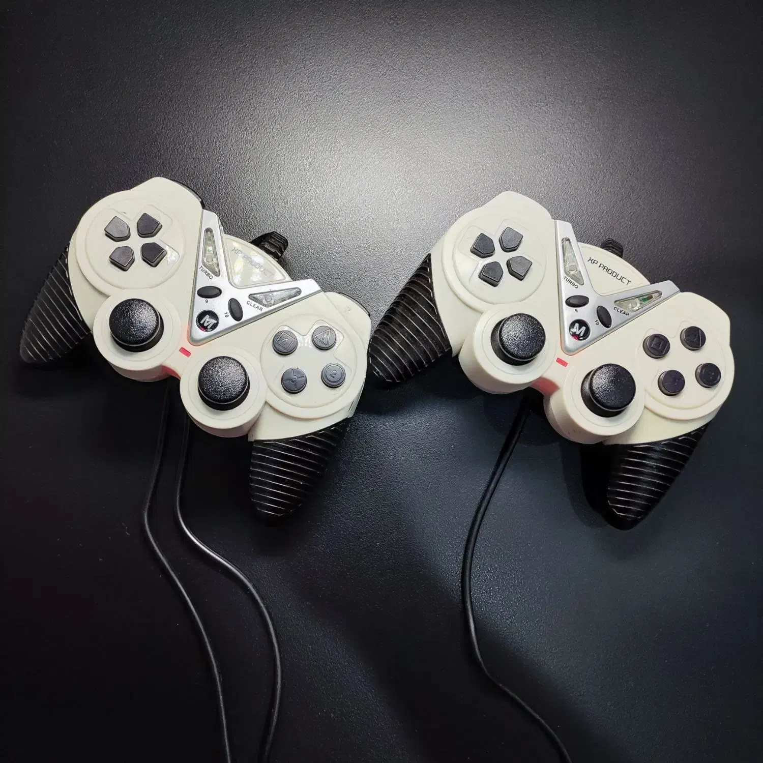 یک جفت دسته بازی ویبره و آنالوگدار ، نو|کنسول، بازی ویدئویی و آنلاین|تهران, پرستار|دیوار