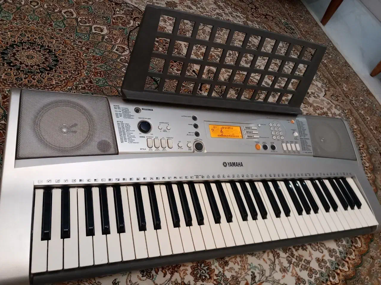 ارگ یاماها|پیانو، کیبورد، آکاردئون|صدرا-فارس, فاز ۲|دیوار