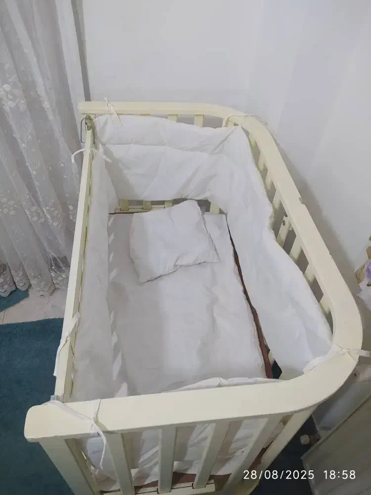 تخت کودک|تخت و صندلی بچه|لنگرود, |دیوار