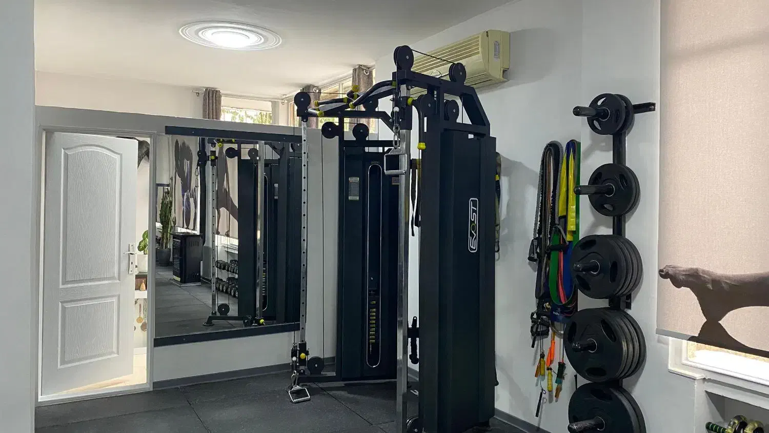 اجاره هوم جیم فضای ورزشی باشگاه بدنسازی|اجارهٔ کوتاهمدت دفتر کار و فضای آموزشی|تهران, نارمک|دیوار