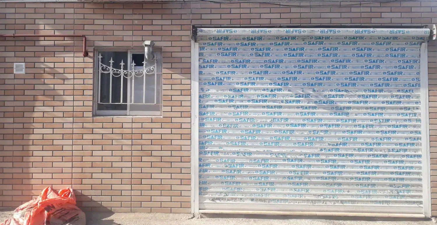 اجاره مغازه ۲۵متری درحمیدیان خیابان دانشگاه|اجارهٔ مغازه و غرفه|رشت, حمیدیان|دیوار