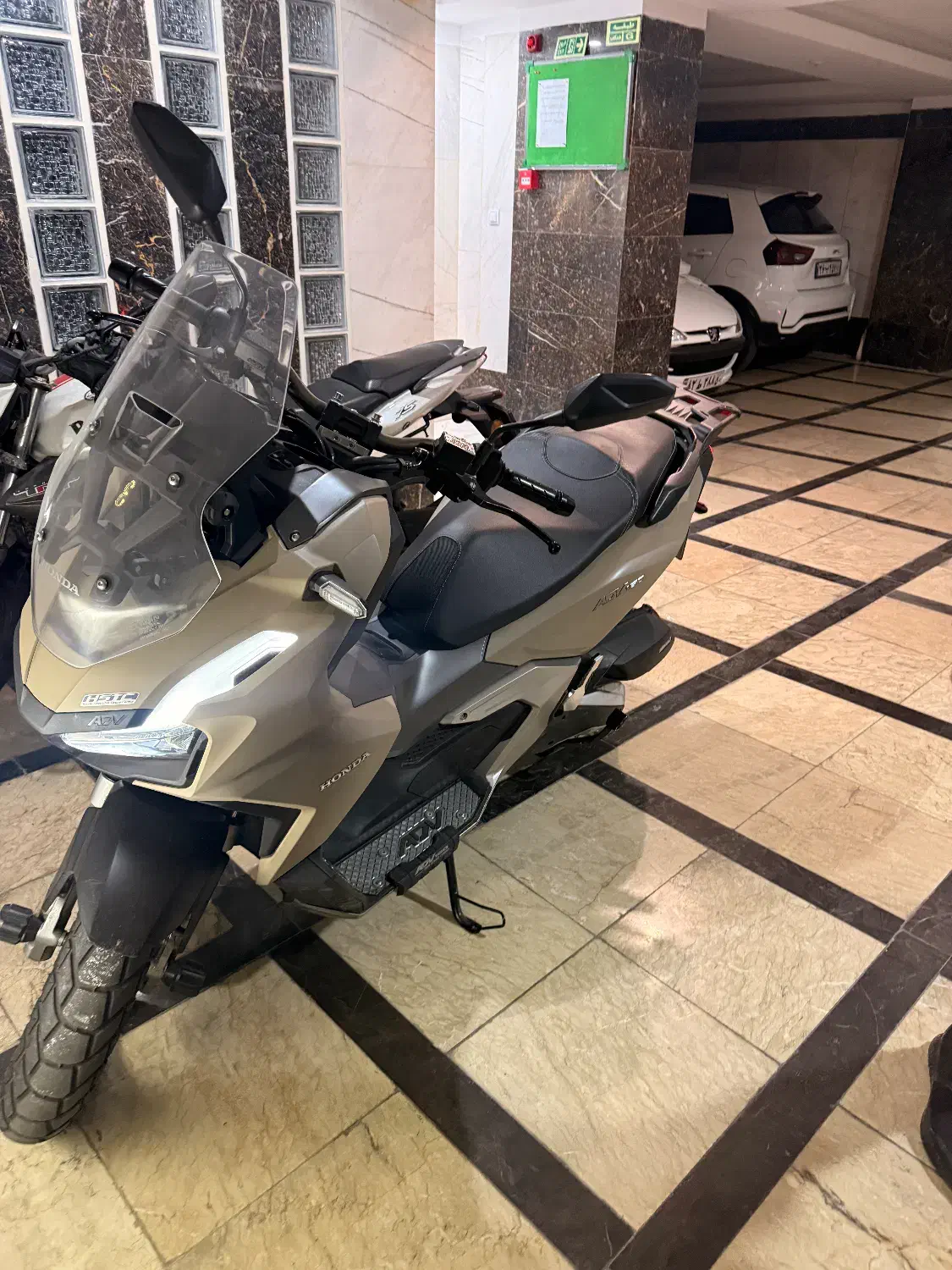 هندا ADV 160|موتورسیکلت|تهران, حر|دیوار